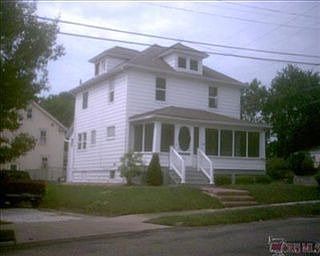 1st image of 126 Glenn St