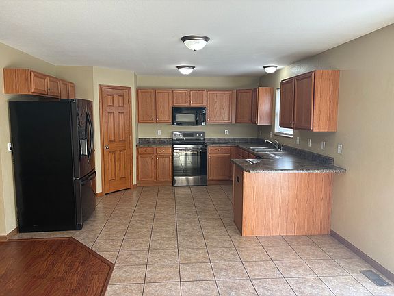 2nd image of 1412 Notting Hill Dr