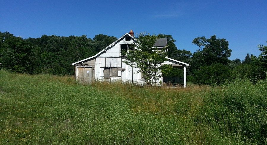 2nd image of 16821 Northwestern Pike