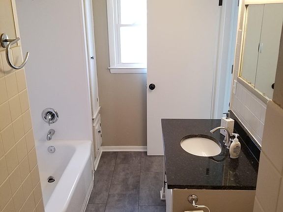 4th image of 9522 W Melvina St