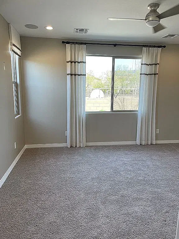 4 bed, 1873 sqft, $2,249 — Photo 4