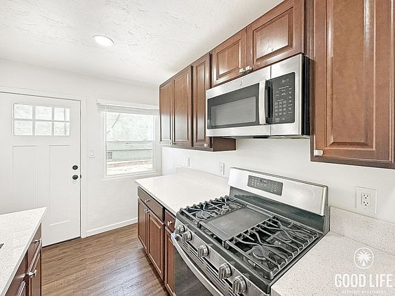 4th image of 1849 Edgemont St #0