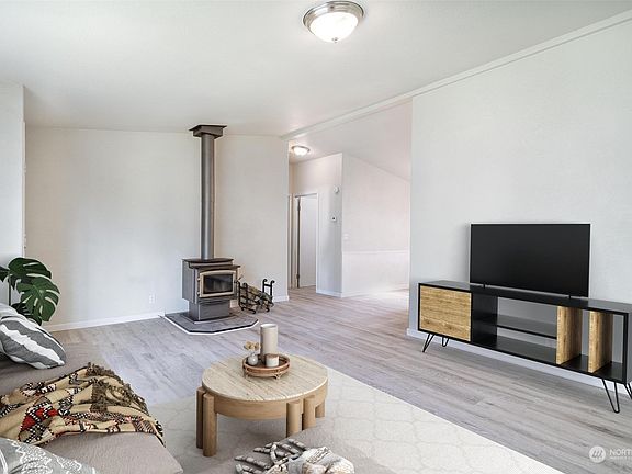 5th image of 8915 Wilkensen Road SE #2A
