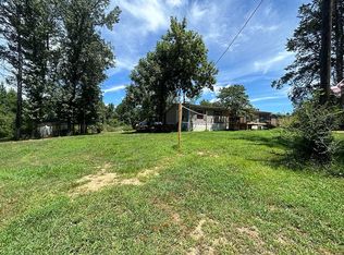 385 Turnbo Ln, Crump, TN 38327