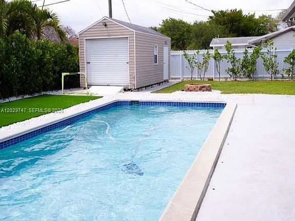 2nd image of 9827 SW 194th St