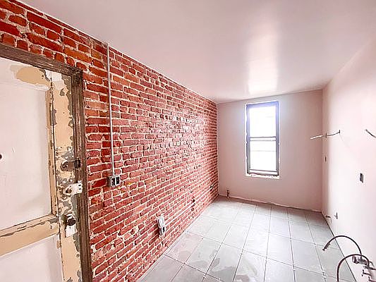 2nd image of 5406 Skillman Ave APT 4B