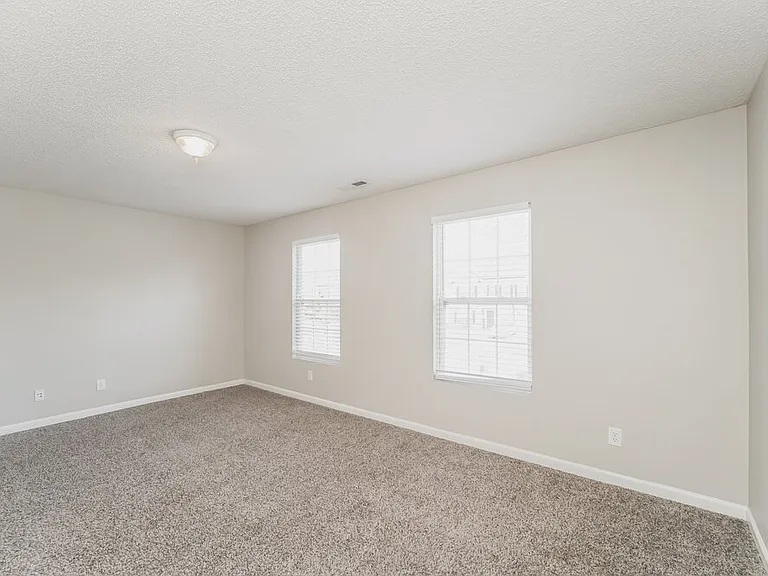 4490 Saint Catherines Ct — Photo 15