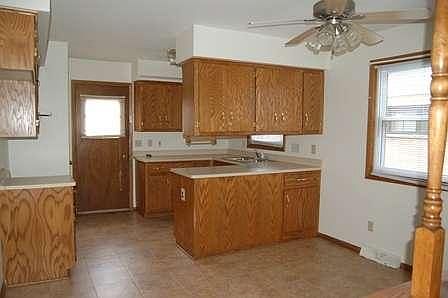 3rd image of 5617 S Buckhorn Ave #5619