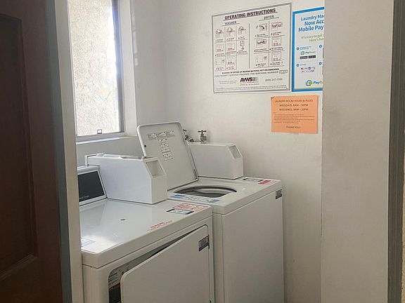 4th image of 1741 Granville Ave APT 207