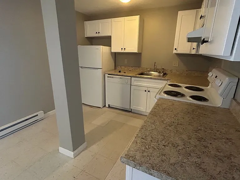 Kingsley Apartments — Photo 20