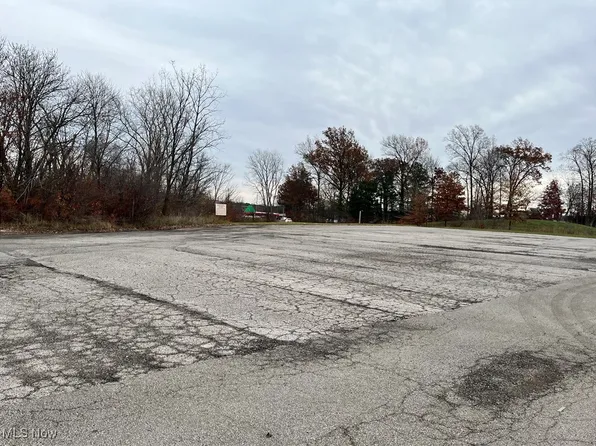 Claremont Ave, Ashland, OH 44805