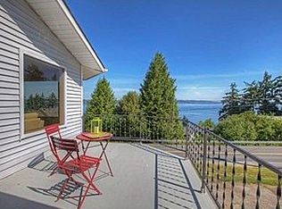 8405 E Side Dr NE, Tacoma, WA 98422