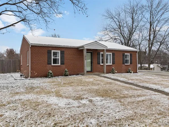 1310 Normandy Ln, Jackson, MO 63755