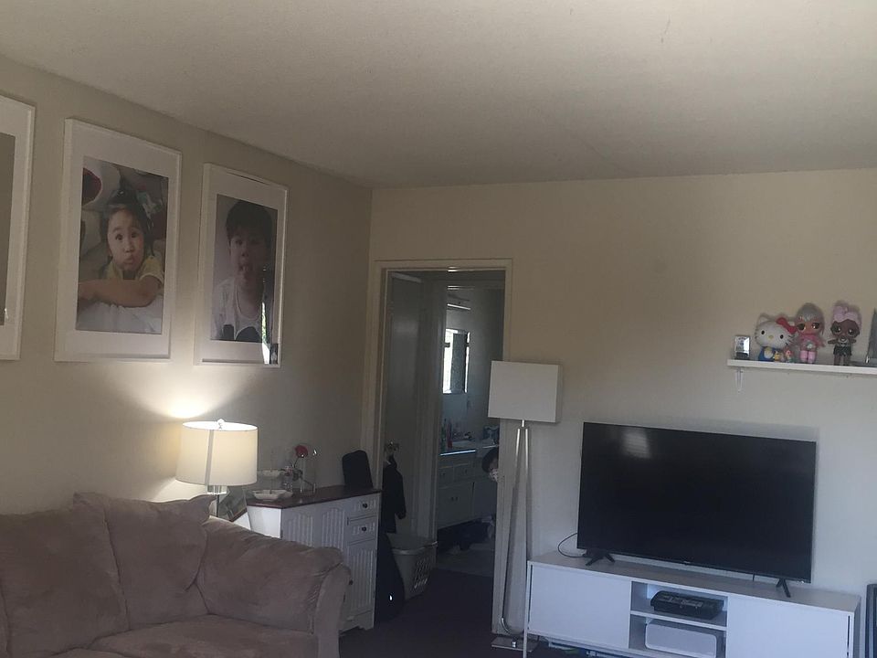 1st image of 626 S Sierra Vista Ave #204
