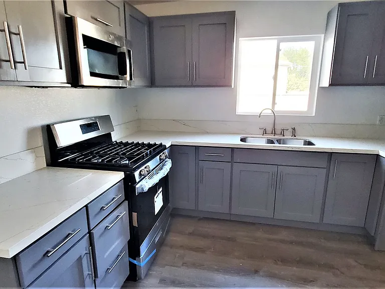 706 W Euclid Ave — Photo 25