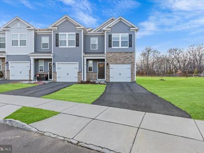 38 Peregrine Way, Burlington, NJ, 08016