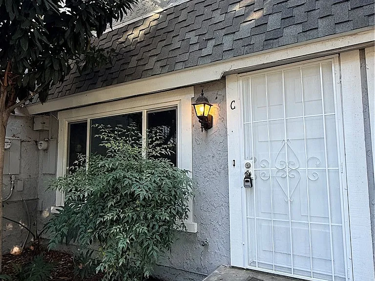 228 N Kodiak St #C — Photo 1