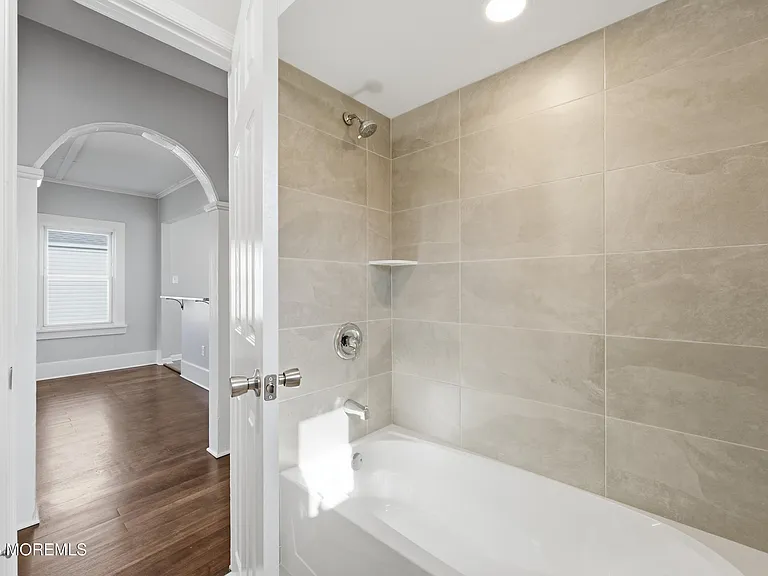 251 Main St — Photo 14