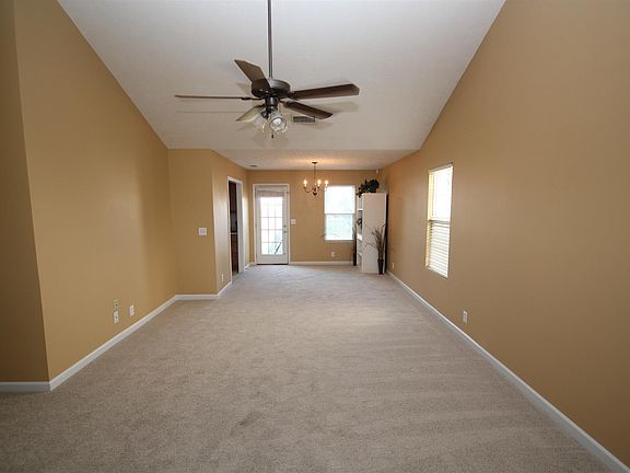 3rd image of 5046 Cornelius Dr