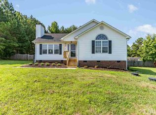 135 Ridge Way Ln, Clayton, NC 27520