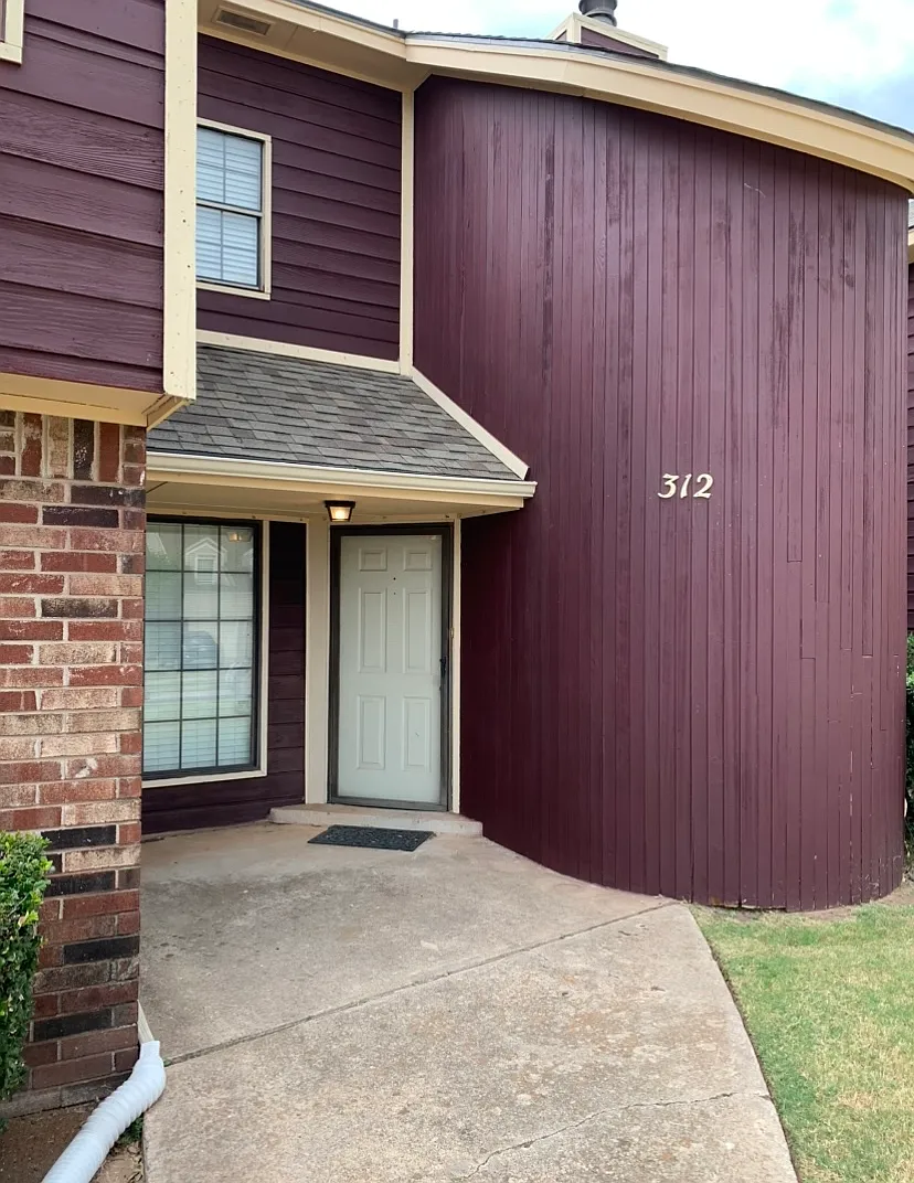 2 bed, 2.5 bath, 1200 sqft, $1,200 — Photo 2