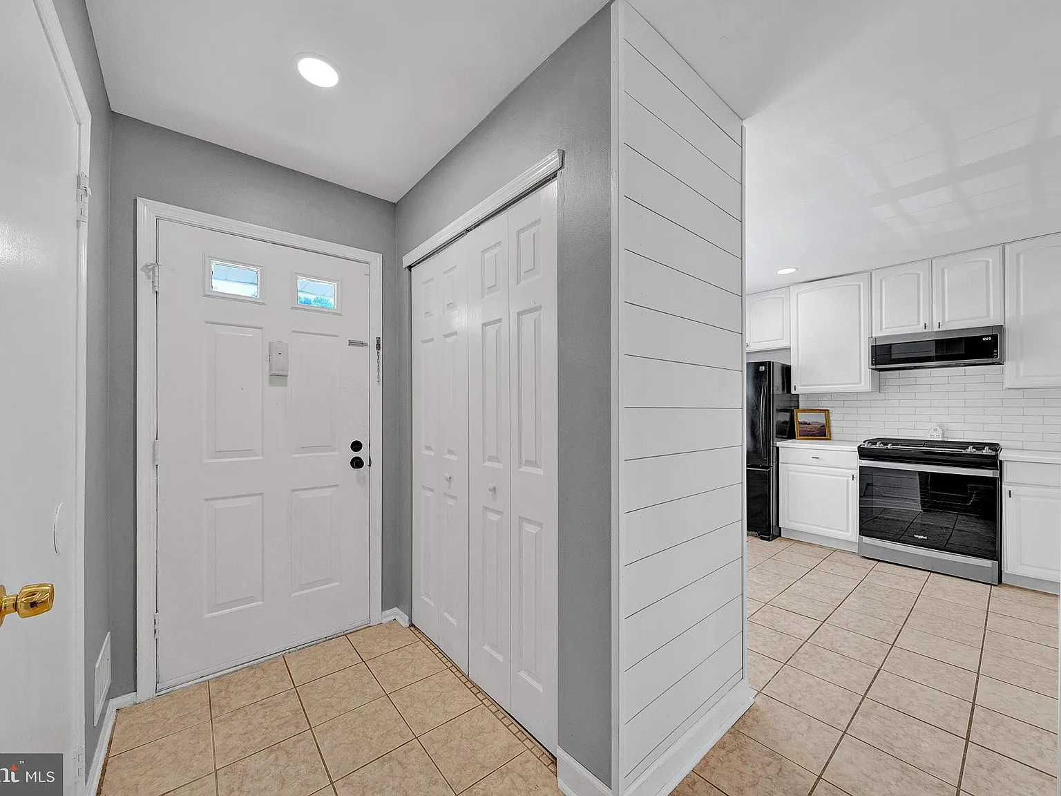 3 bed, 2.5 bath, 1740 sqft, $3,000 — Photo 4
