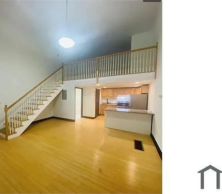 Studio, 600 sqft, $1,795 — Photo 3