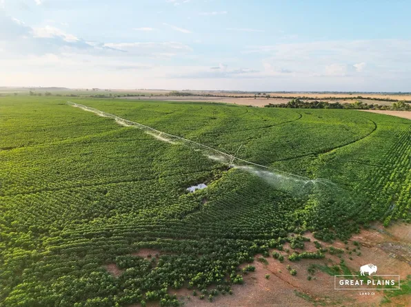 7173 County Road 1160 Rd, Lookeba, OK 73053