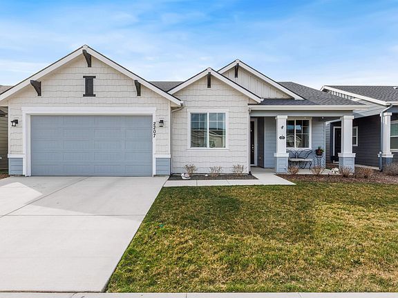 3rd image of 2207 W Gelding St