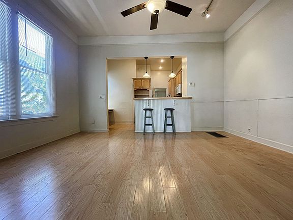 2nd image of 122 University Ave