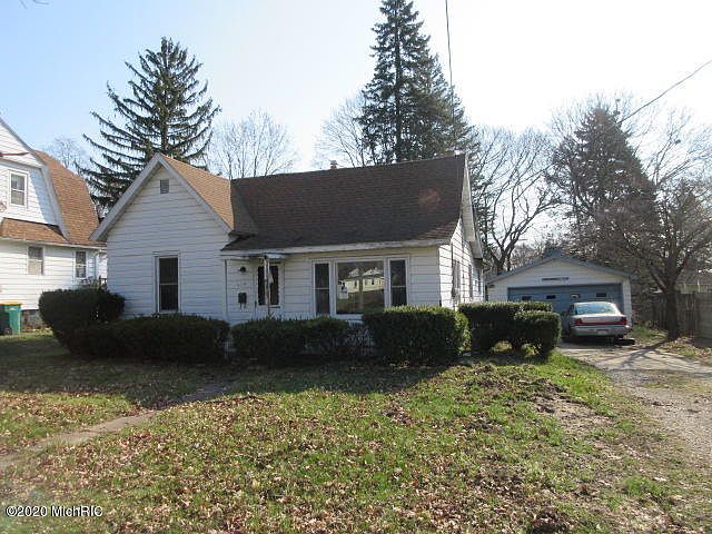 1st image of 224 E Ave N
