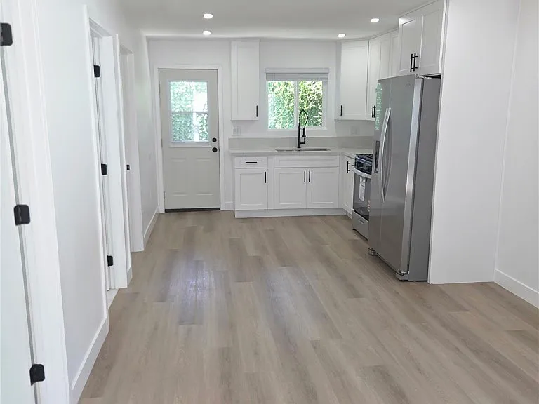 3931 E Cesar E Chavez Ave — Photo 3