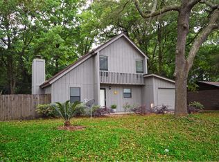 951 Candlestick Dr, Pensacola, FL 32514