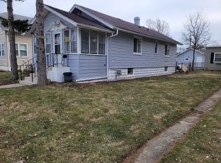 1415 Laurel Ave, Waukegan, IL 60085