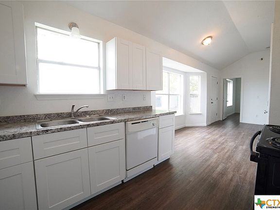 4th image of 2511 Southwood Dr