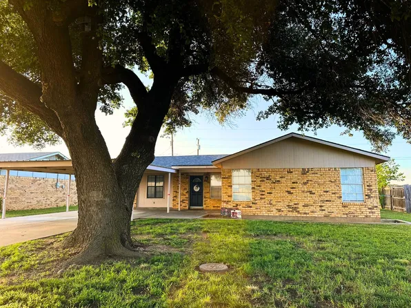 1326 Highland Dr, Olney, TX 76374