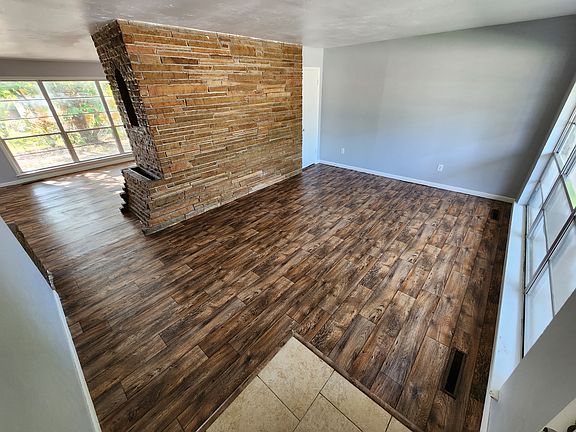 2nd image of 719 Saint Joseph Dr
