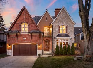 226 S Julian St, Naperville, IL