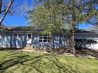 56 Hickory Ln, Bayville, NJ 08721