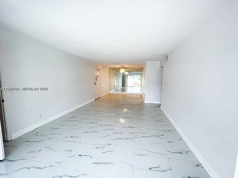 6395 Bay Club Dr #4 — Photo 5