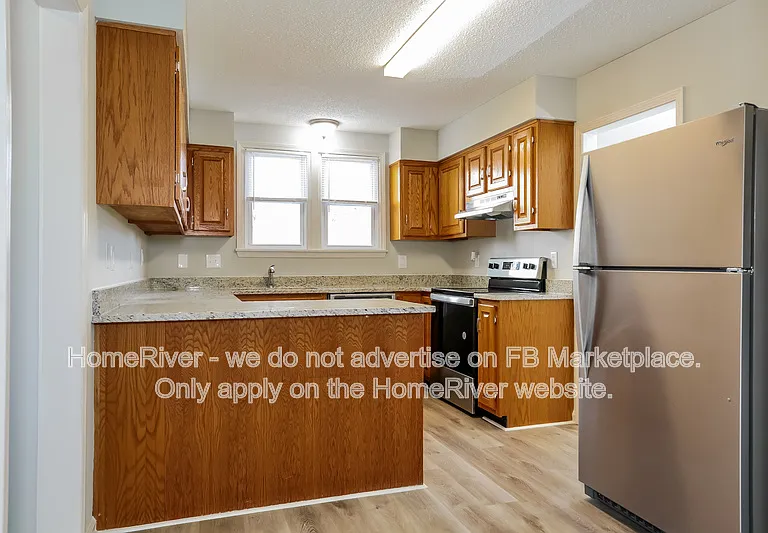 703 Woodlake Dr — Photo 8