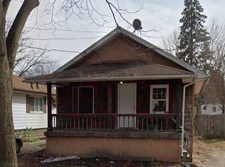 935 Ossington Ave, Flint, MI 48507