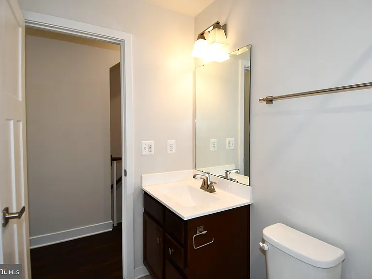 4917 Crest View Dr — Photo 28