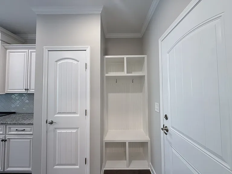 2290 Chaucer Park Ln — Photo 8