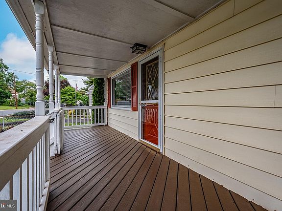 5th image of 112 Luxor St