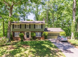 4647 Mountain Creek Dr, Roswell, GA 30075