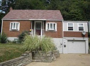 19 Run St, Carnegie, PA 15106