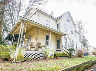 8332 Cedar Rd, Elkins Park, PA 19027