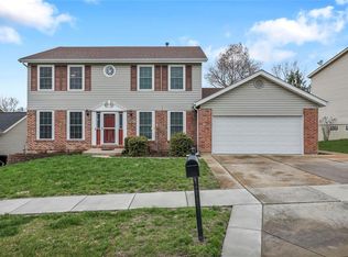 17 Harbor Springs Ct, Fenton, MO