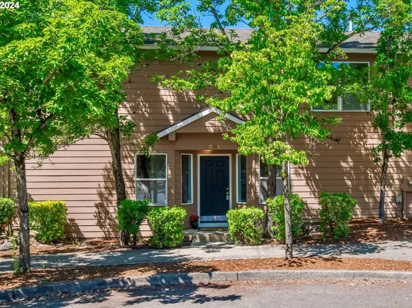 15801 NE Beech St, Portland, OR 97230
